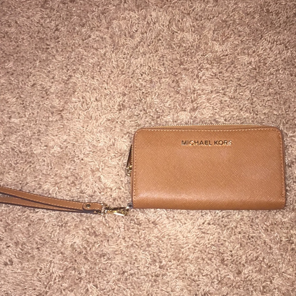 Michael Kors Wristlet Wallet